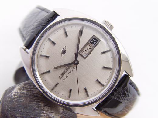 (070701-07) Enicar Date & Day*Brush Dial*70's Auto Vintage